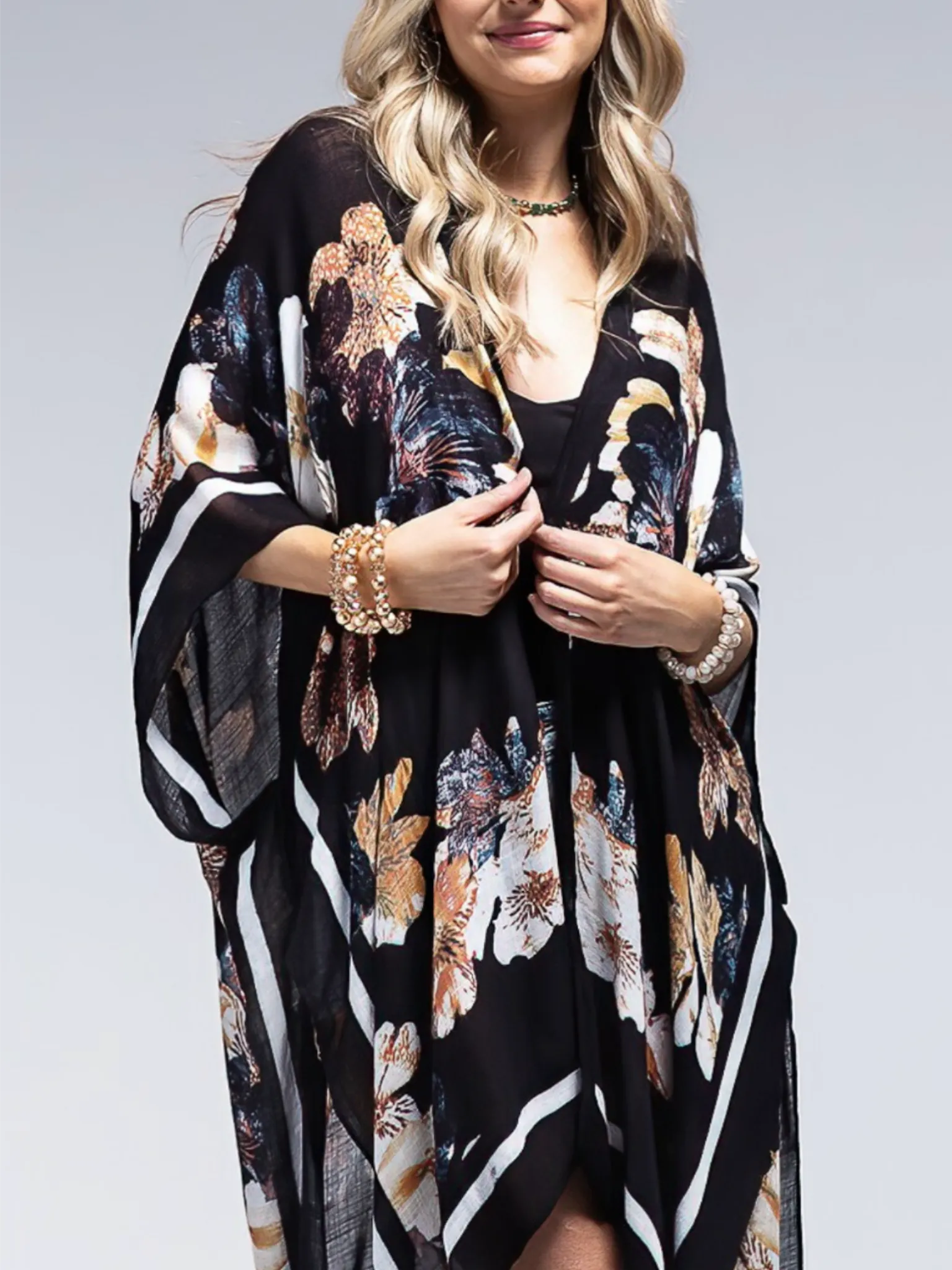 Elegant Flower Print Kimono - Black