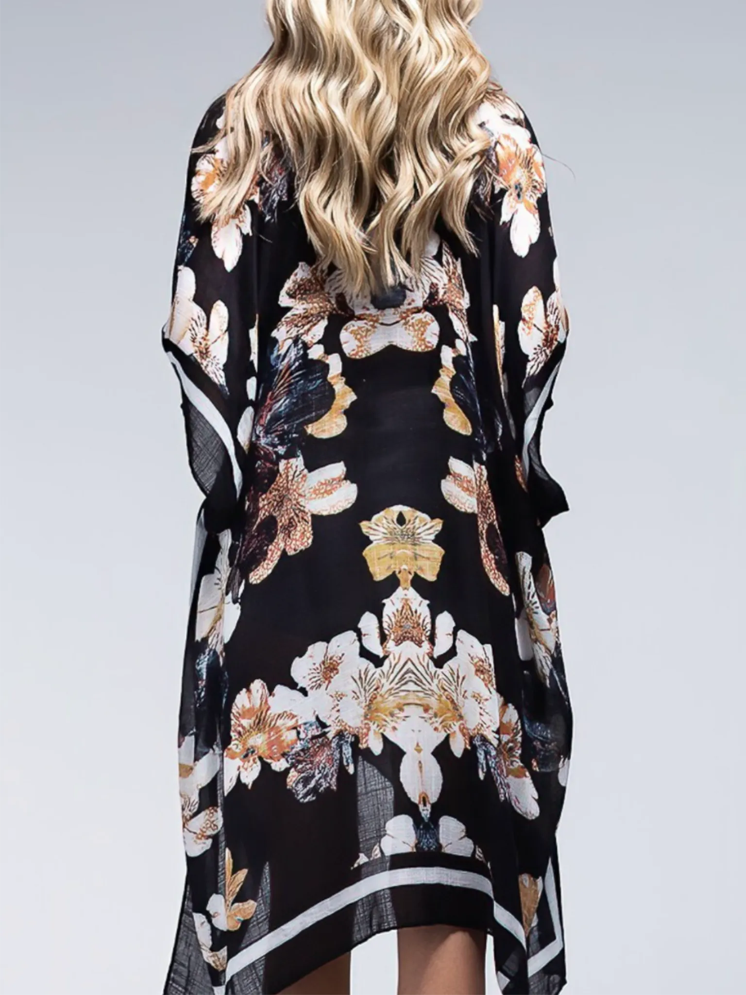 Elegant Flower Print Kimono - Black