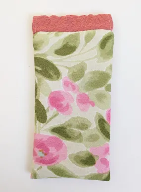 Green and pink flowers glasses case