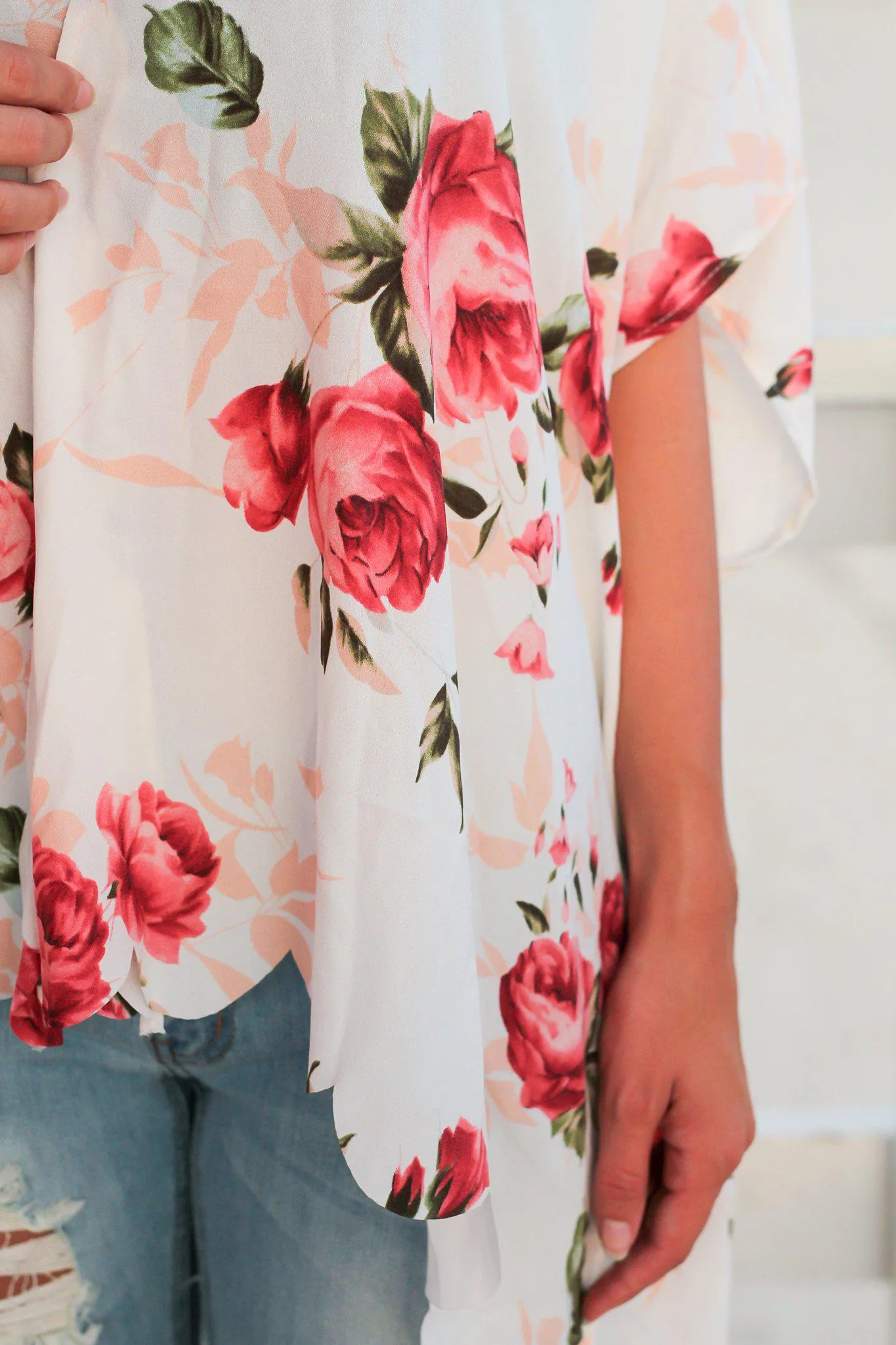 Ivory Floral Scalloped Kimono