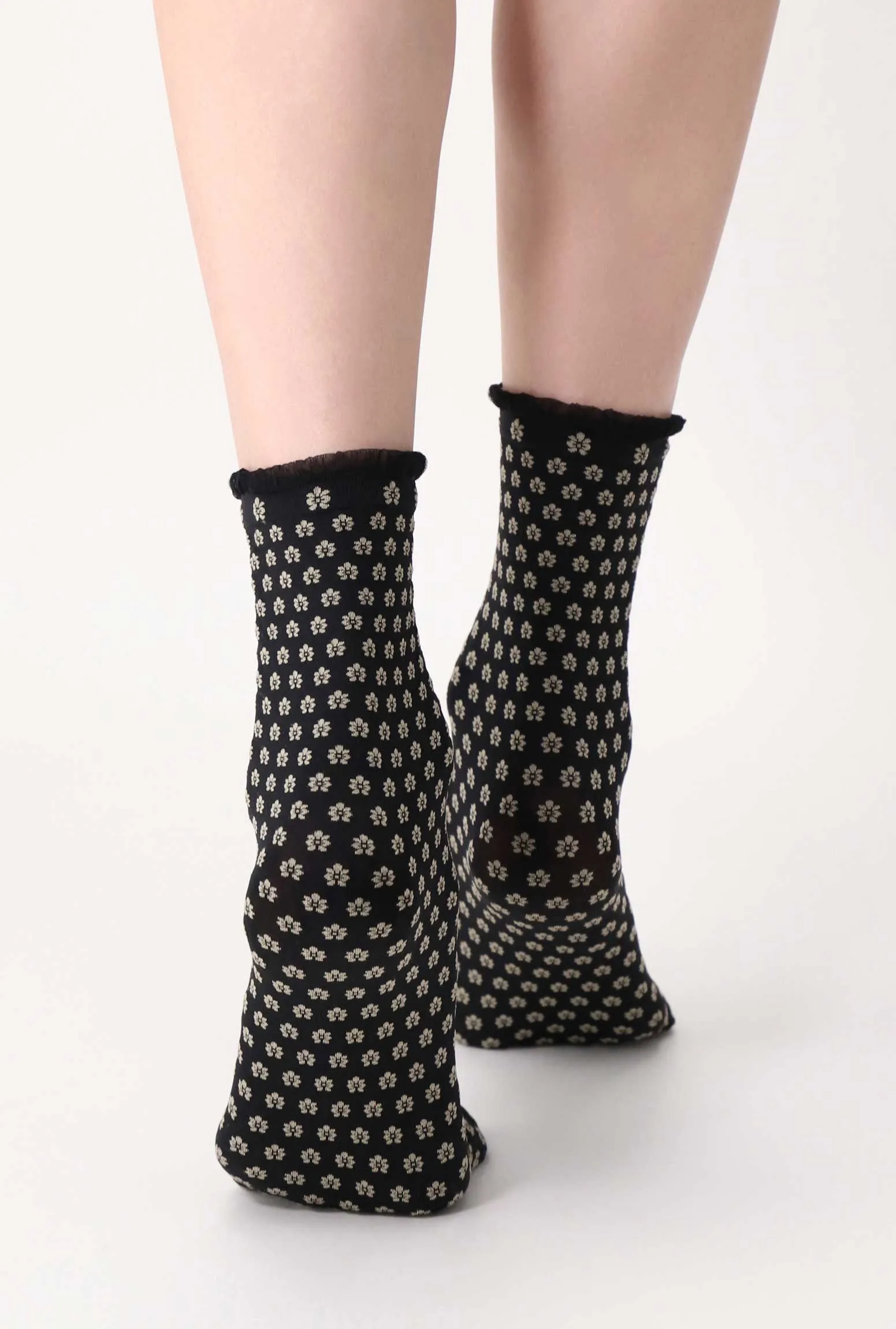 Oroblu Little Flowers Opaque Crew Socks