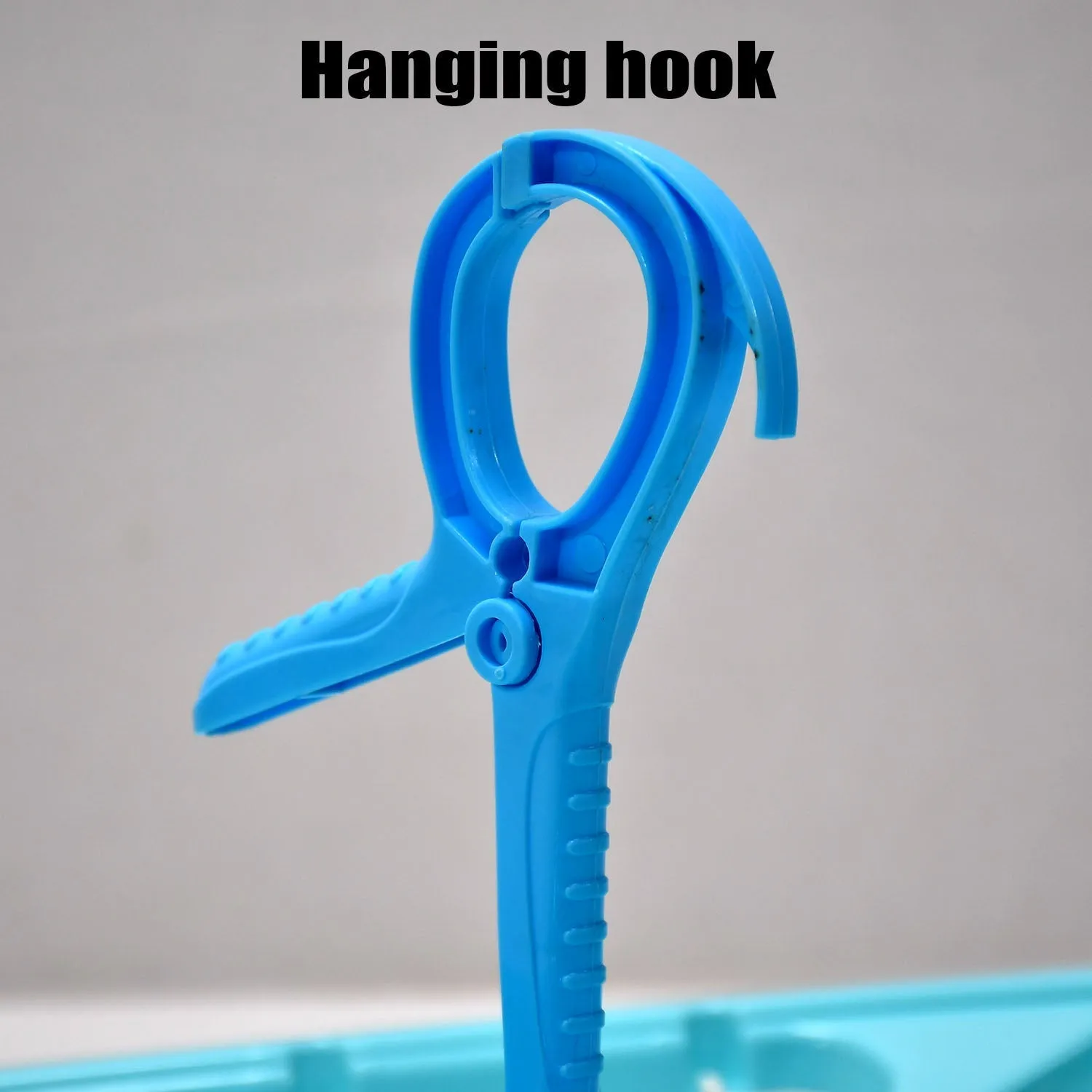 Sqaure Portable & Rotatable Clips Cloth Hanger