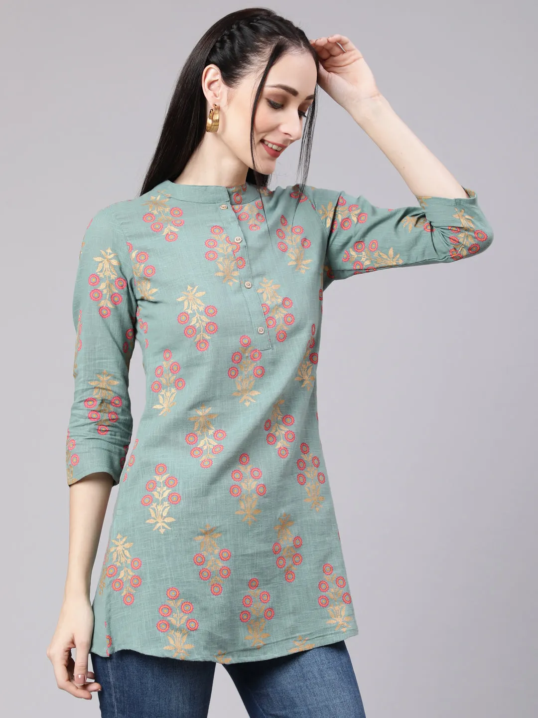 Women Green Ethnic Printed Straight Tunic With Three Quarter Sleeves